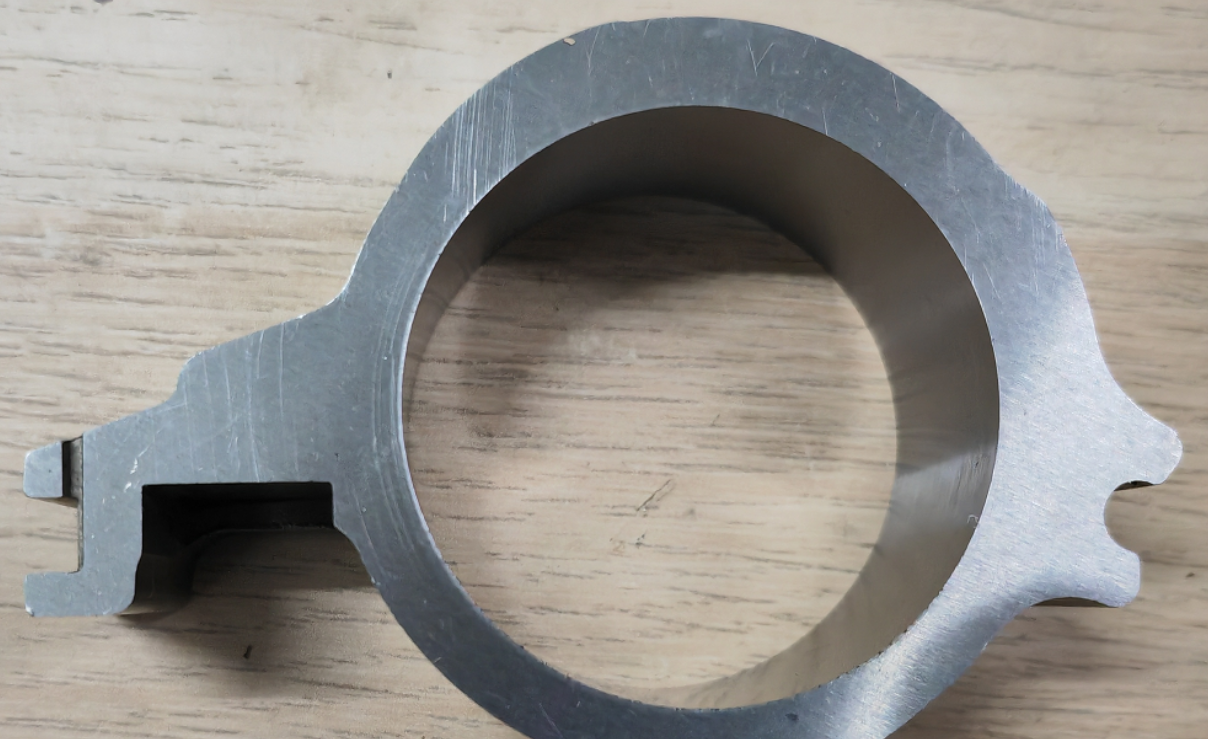 揭秘指壓卡盤:精密零件壓端面夾緊技術(shù)的內(nèi)孔加工革命 揭秘指壓卡盤:精密零件壓端面夾緊技術(shù)的內(nèi)孔加工革命